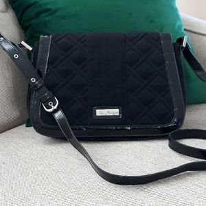 Black handbag vera bradley